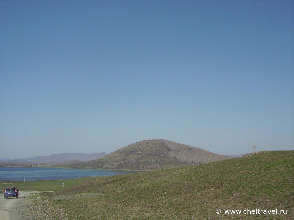 Озеро Аушкуль у подножья Ауштау