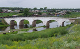 Старинный мост в центре селя Багаряк